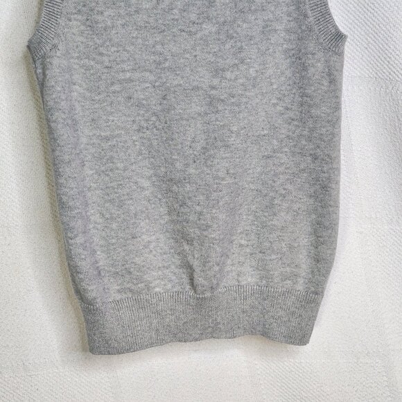 The Children's Place Grey 100% Cotton Sleeveless V Neck Sweater Vest Size 5T - Picture 12 of 16